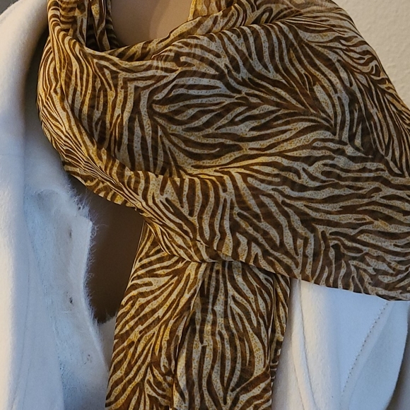 SAFARI SCARF BROWN CREME GOLD COLORS 42 BY 60 - Picture 8 of 16